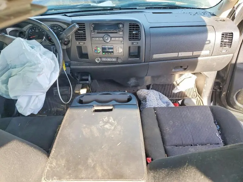 2011 CHEVROLET SILVERADO C1500 LT  