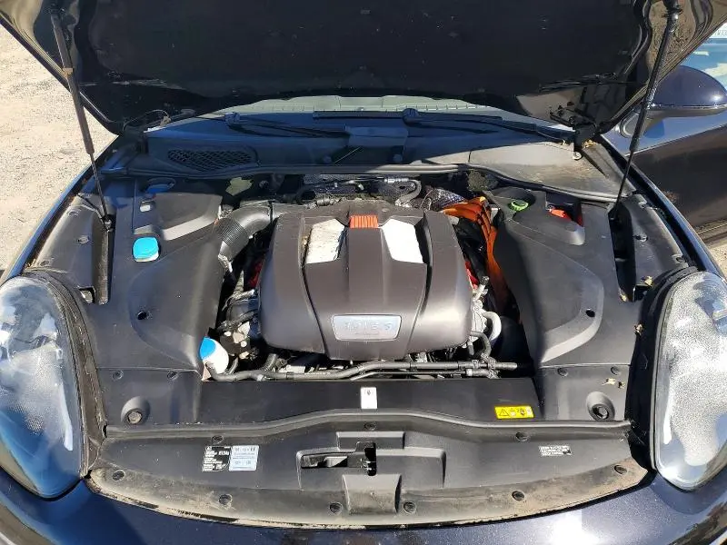 2015 PORSCHE CAYENNE SE HYBRID  