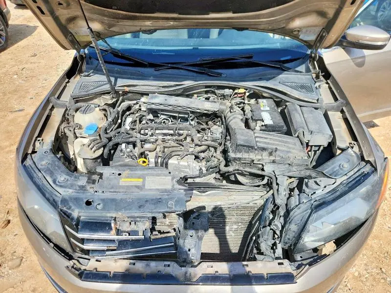 2015 VOLKSWAGEN PASSAT SEL  