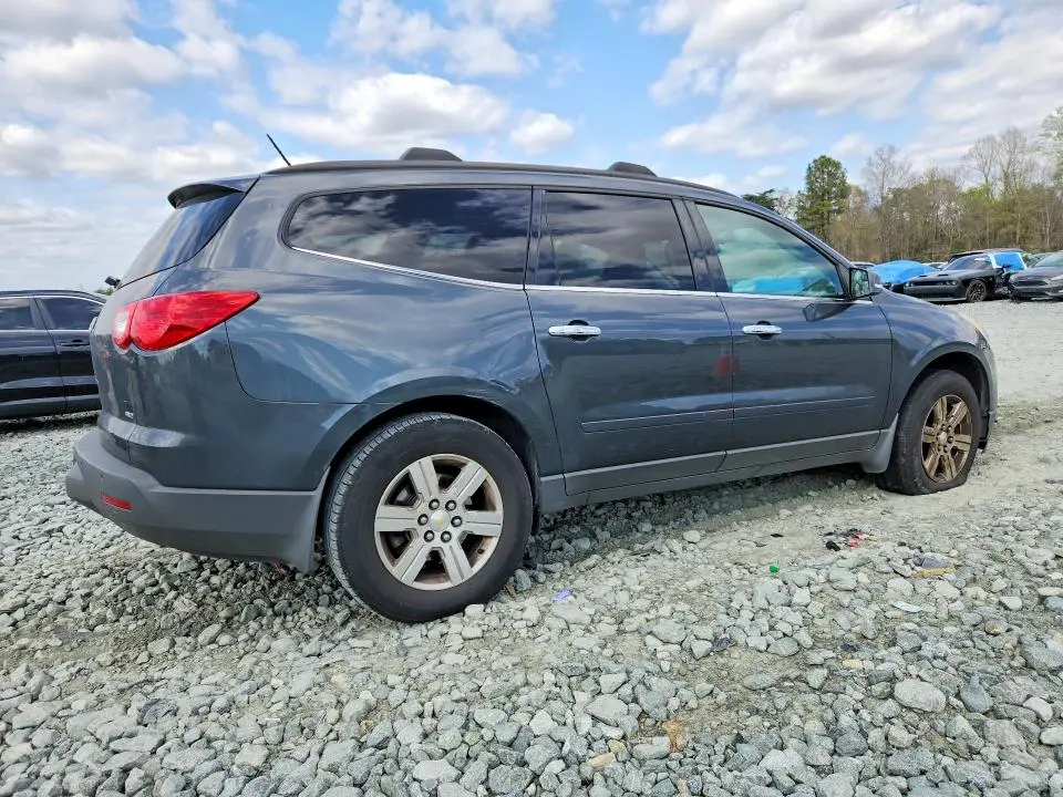 2011 CHEVROLET TRAVERSE LT  