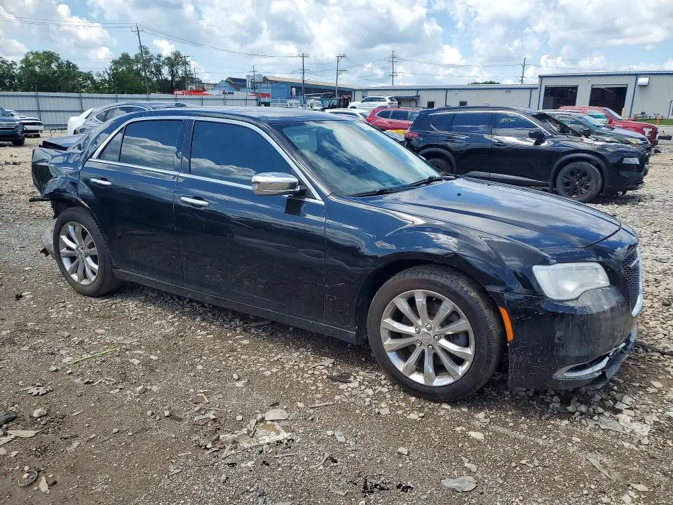 2016 CHRYSLER 300C   