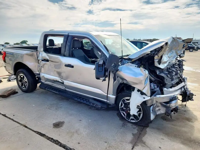 2023 FORD F150 LIGHTNING PRO  