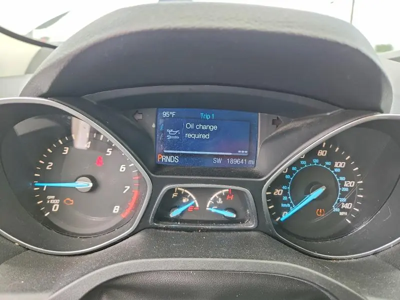 2015 FORD ESCAPE SE  
