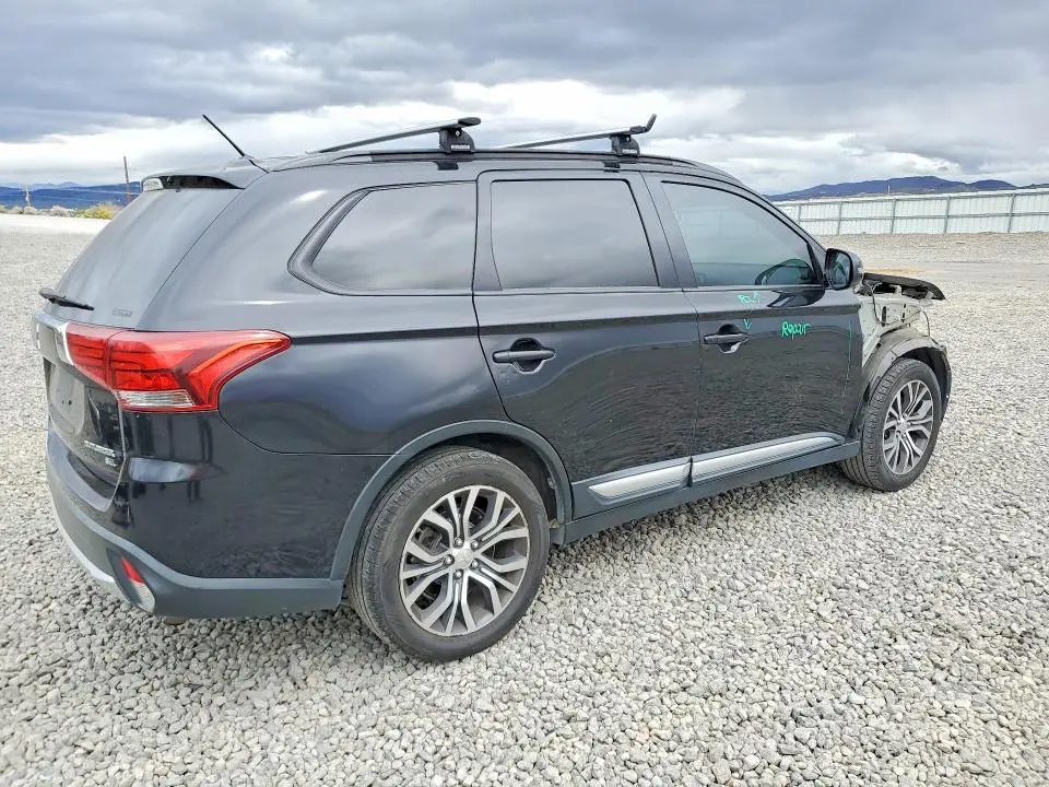 2016 MITSUBISHI OUTLANDER SE  