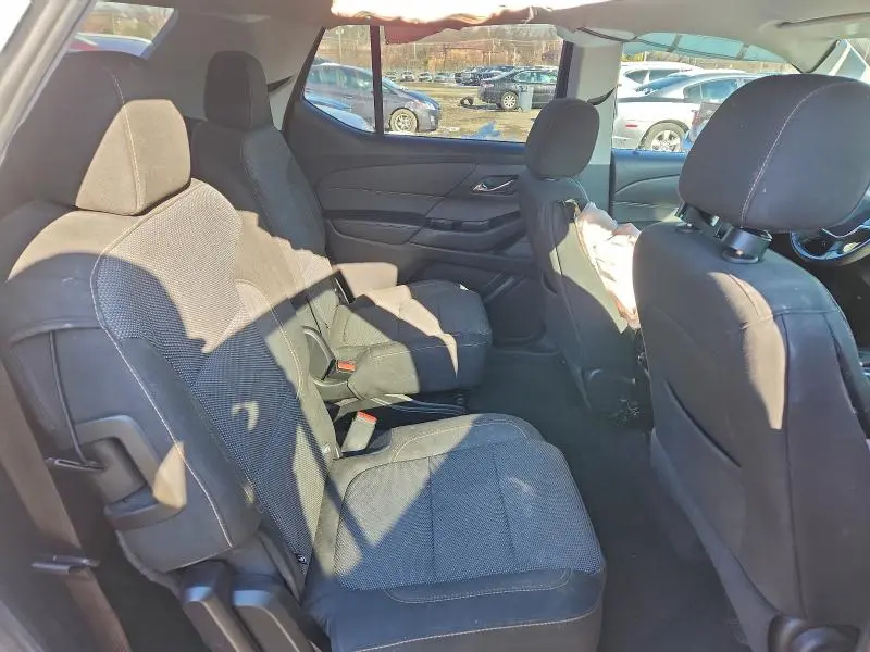 2019 CHEVROLET TRAVERSE LT  