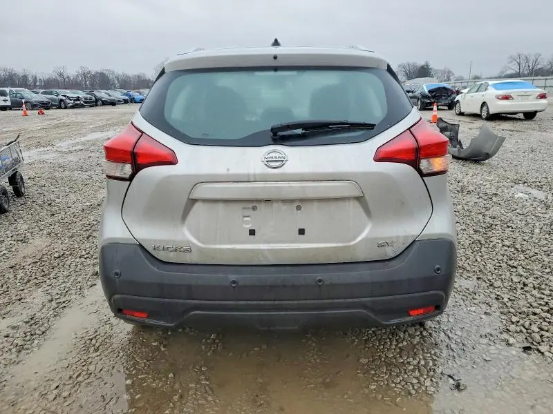 2020 NISSAN KICKS SV  