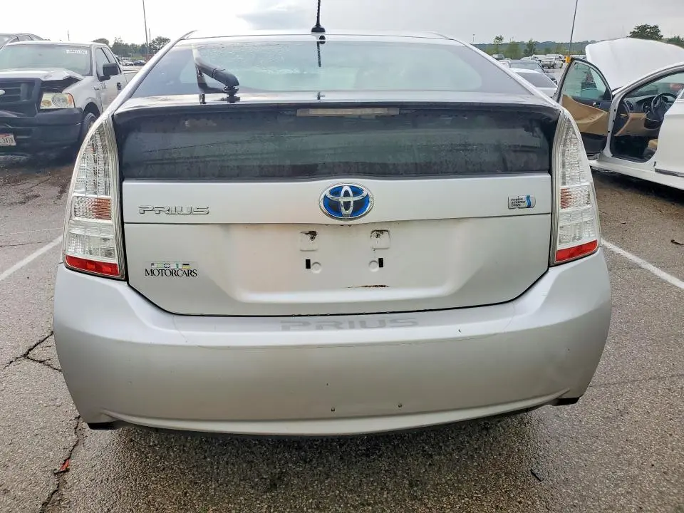 2010 TOYOTA PRIUS II  
