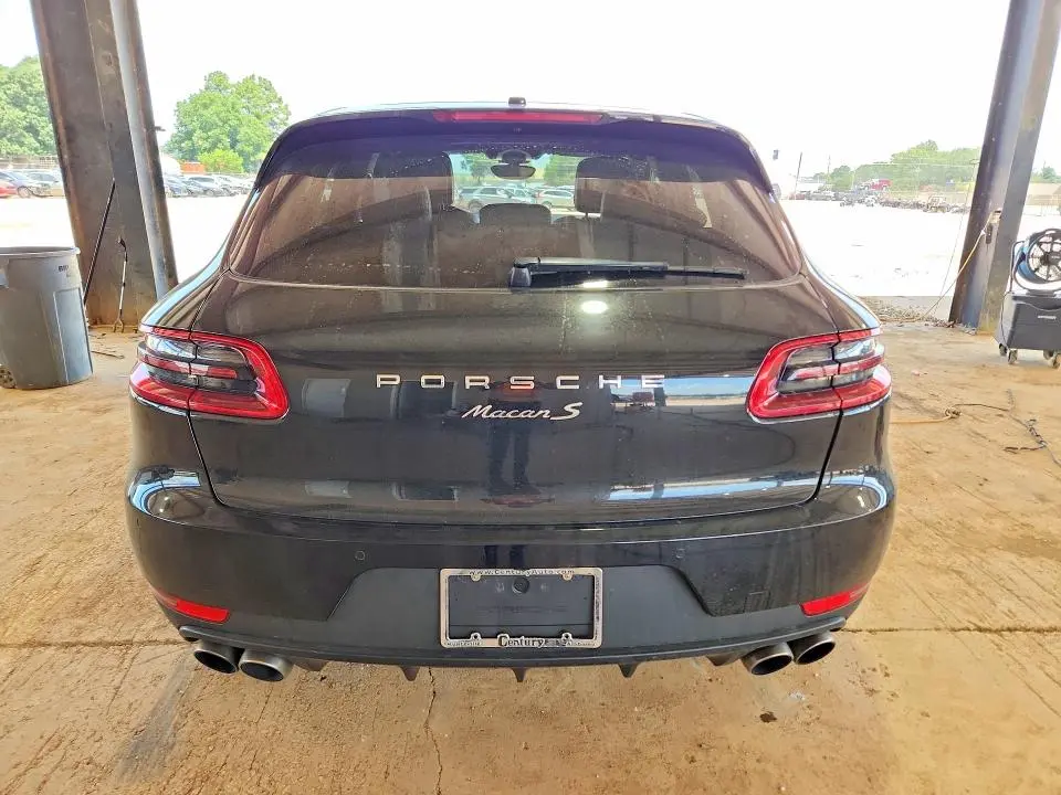 2018 PORSCHE MACAN S  