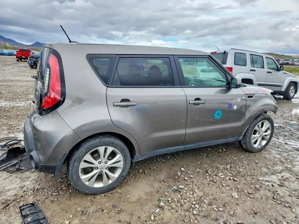 2015 KIA SOUL +  
