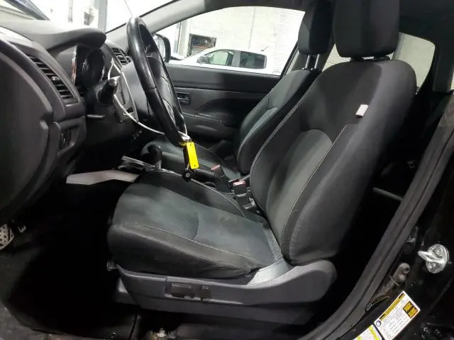 2013 MITSUBISHI OUTLANDER SPORT LE  