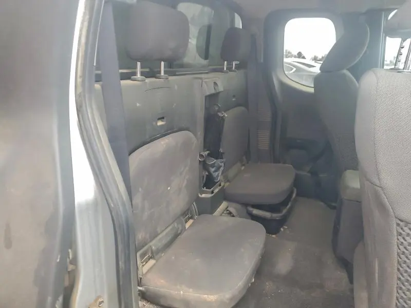 2018 NISSAN FRONTIER SV  