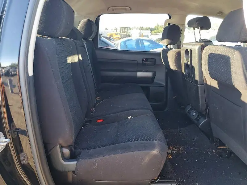 2013 TOYOTA TUNDRA CREWMAX SR5  
