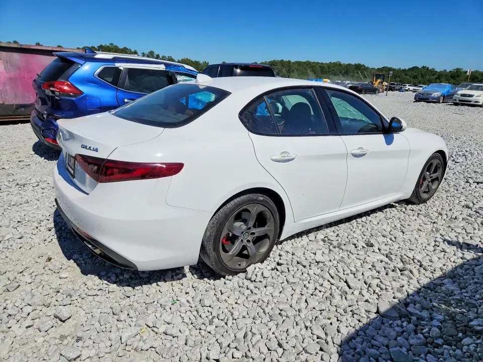 2018 ALFA ROMEO GIULIA   