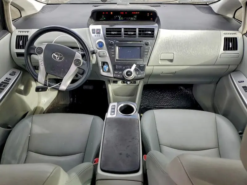 2014 TOYOTA PRIUS V   