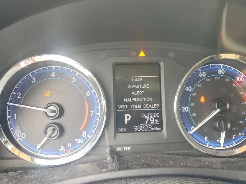 2019 TOYOTA COROLLA LE  