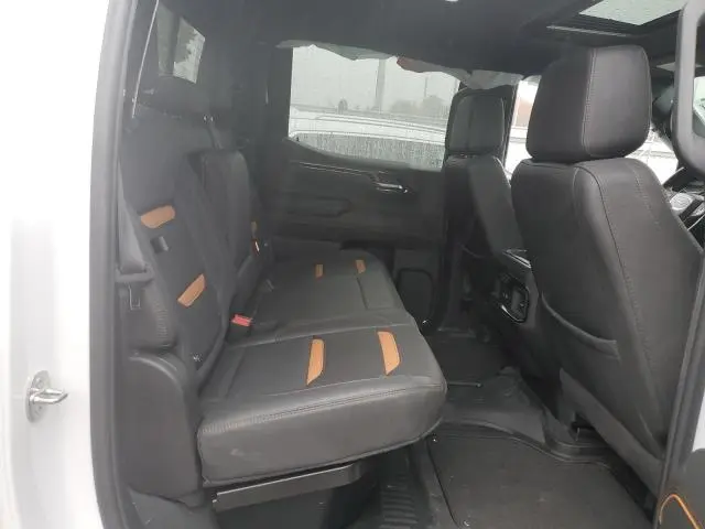 2024 GMC SIERRA K1500 AT4  