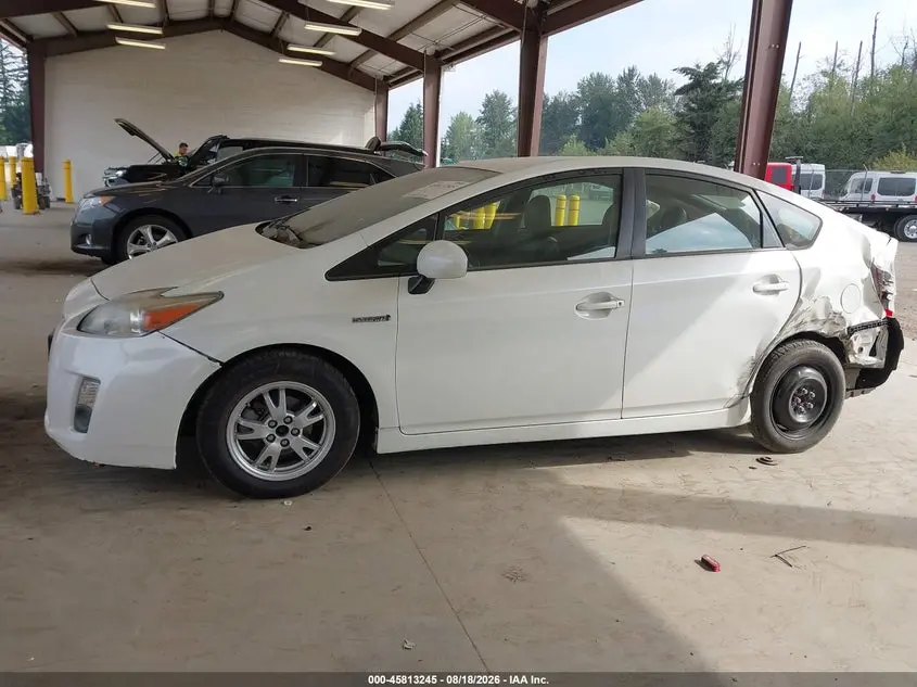 2011 TOYOTA PRIUS FOUR