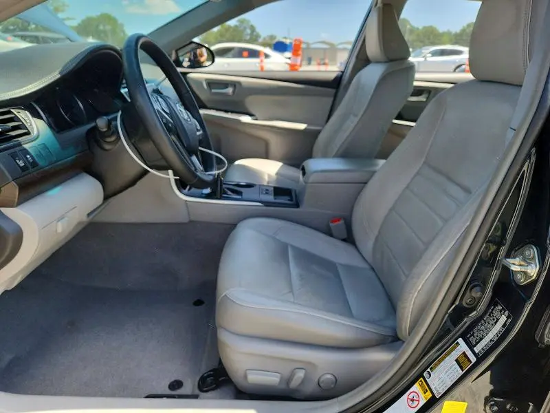 2017 TOYOTA CAMRY XLE  