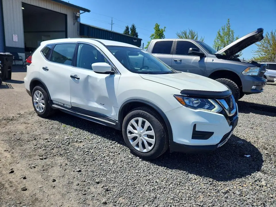 2018 NISSAN ROGUE S  