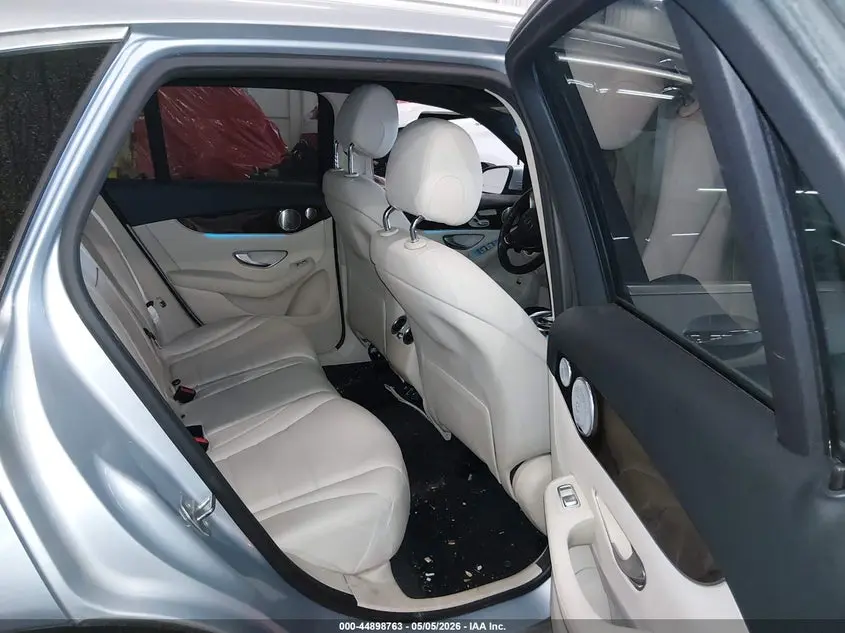 2017 MERCEDES-BENZ GLC 300 4MATIC
