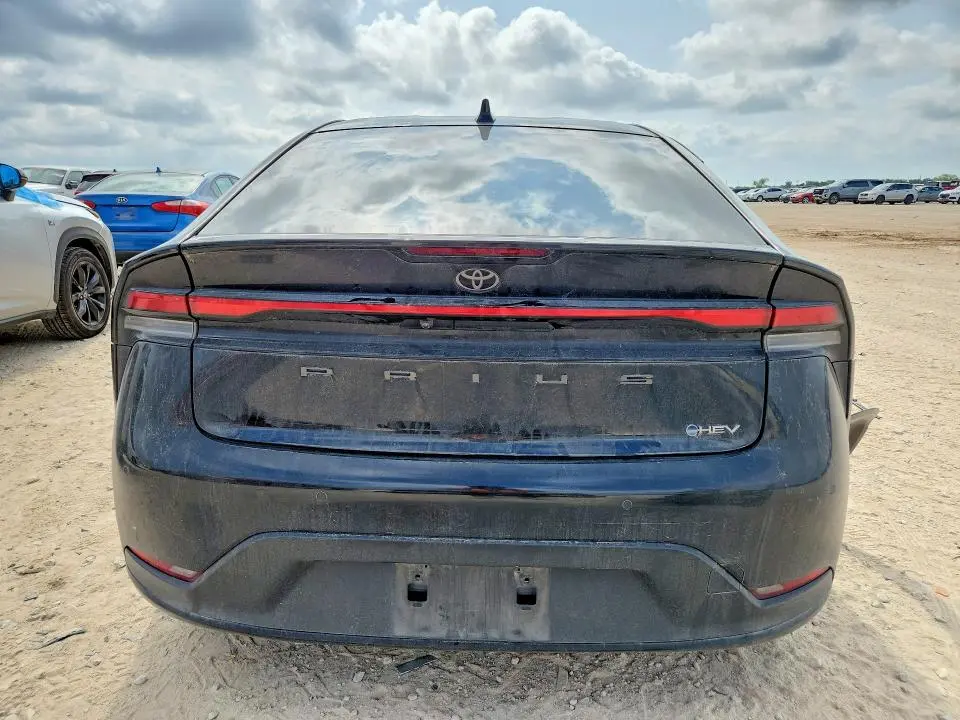 2023 TOYOTA PRIUS LE  