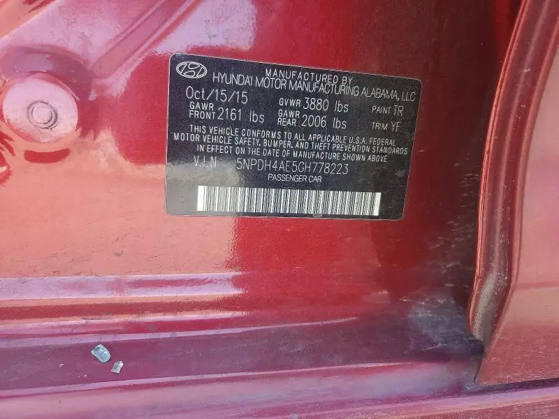 2016 HYUNDAI ELANTRA SE  