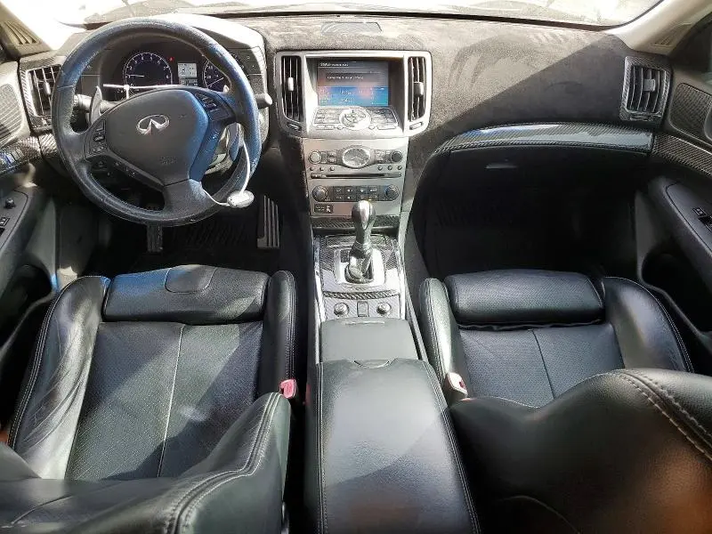 2011 INFINITI G37   