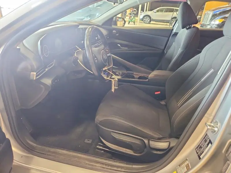 2021 HYUNDAI ELANTRA SEL  