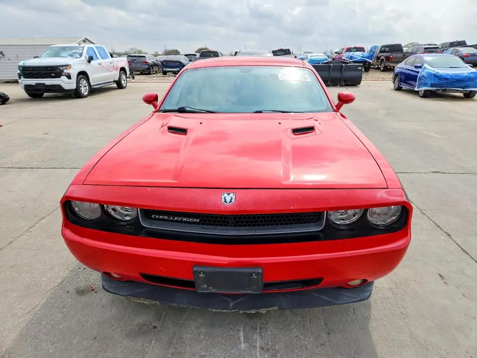 2010 DODGE CHALLENGER SE  
