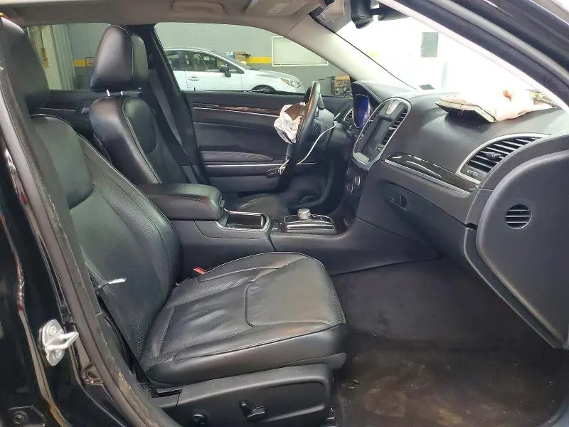 2017 CHRYSLER 300C LUXURY  