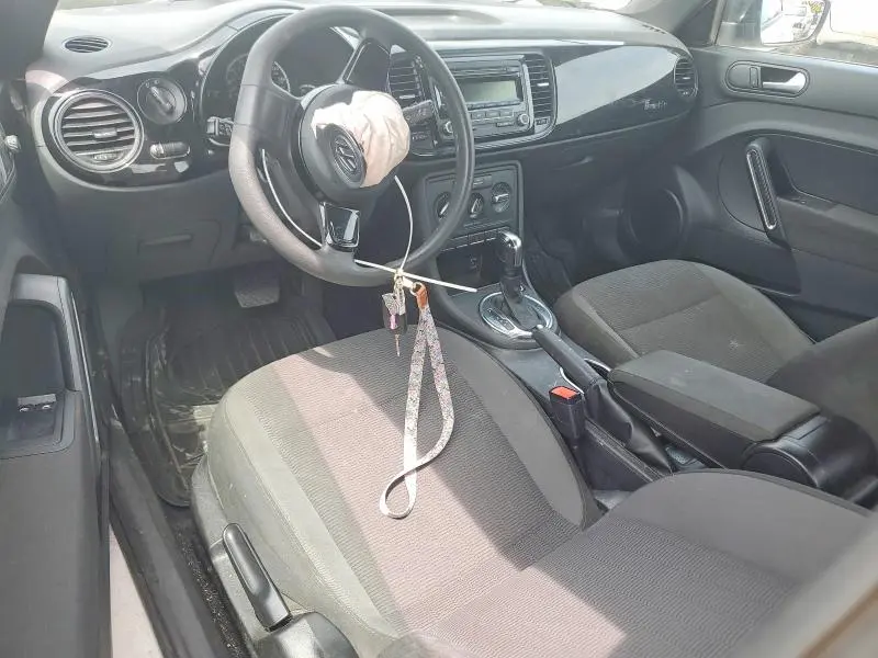 2013 VOLKSWAGEN BEETLE   