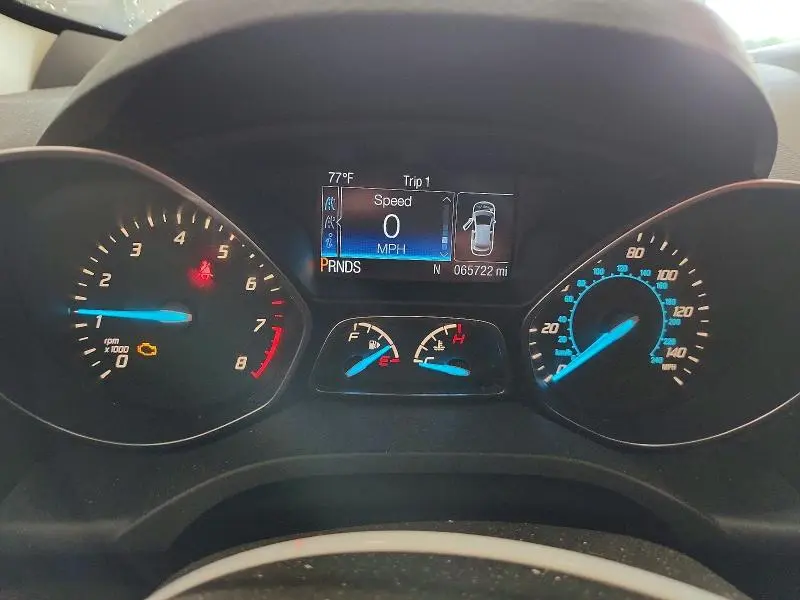 2016 FORD ESCAPE SE  