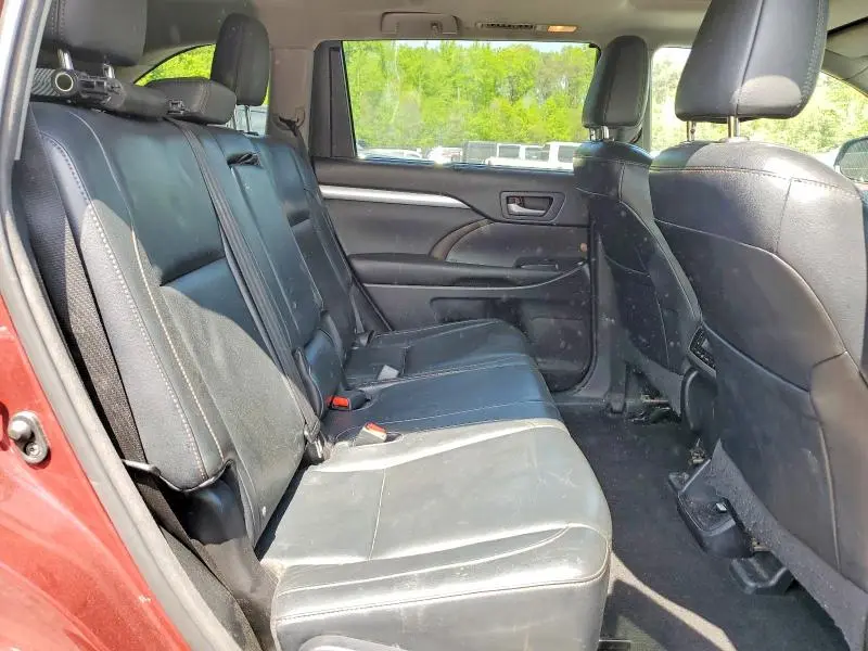 2016 TOYOTA HIGHLANDER XLE  