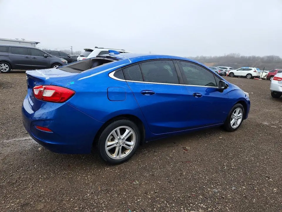 2018 CHEVROLET CRUZE LT  