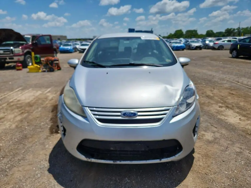 2013 FORD FIESTA SE  