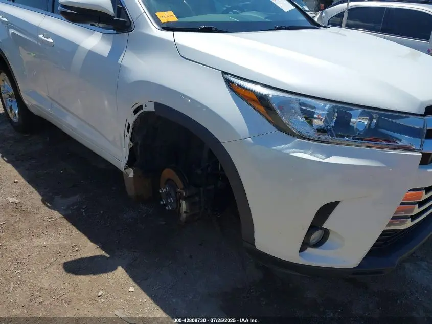 2018 TOYOTA HIGHLANDER LIMITED