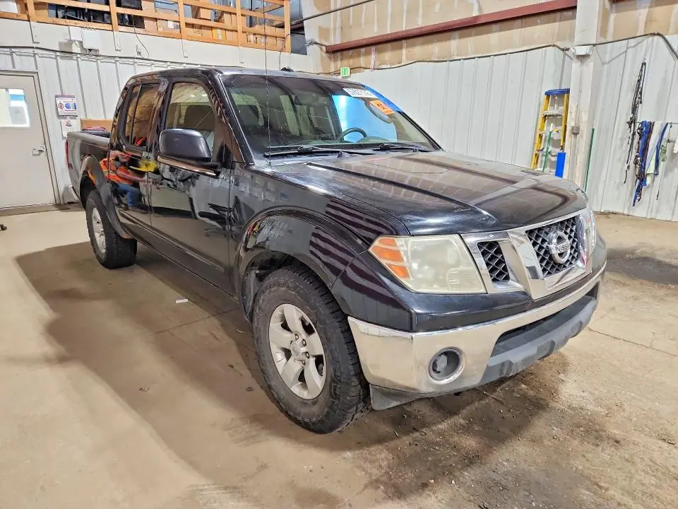 2011 NISSAN FRONTIER S  