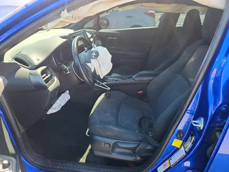 2018 TOYOTA C-HR XLE PREMIUM  