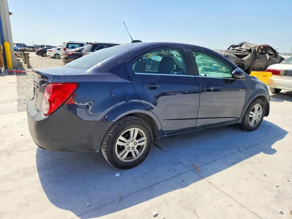 2015 CHEVROLET SONIC LT  