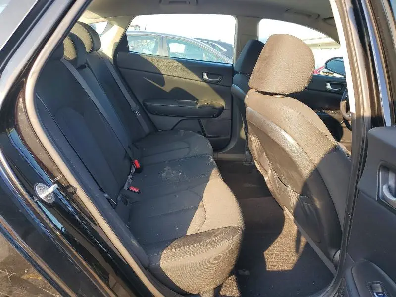 2017 KIA OPTIMA LX  