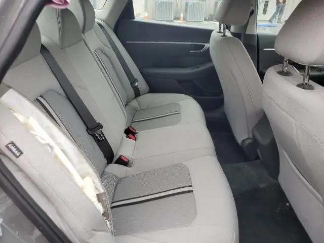 2020 HYUNDAI SONATA SE  