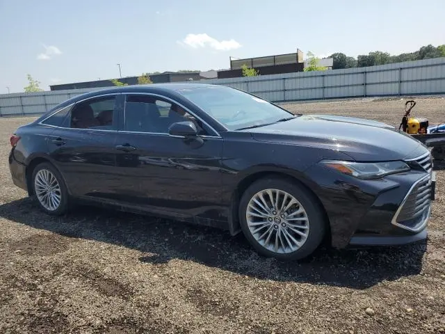 2019 TOYOTA AVALON XLE  