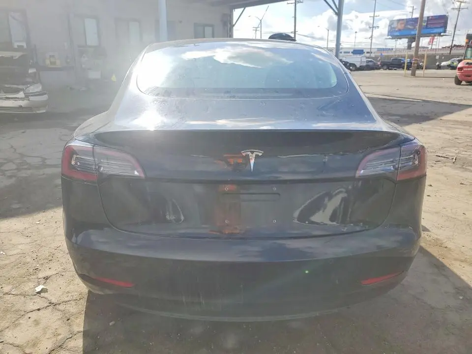2018 TESLA MODEL 3   