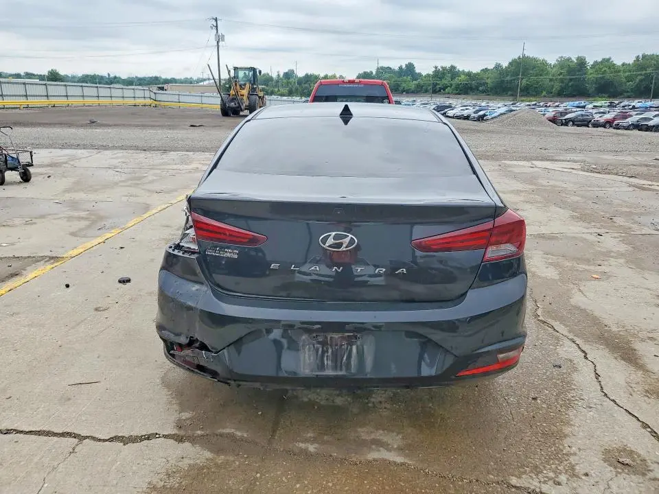 2019 HYUNDAI ELANTRA SEL  