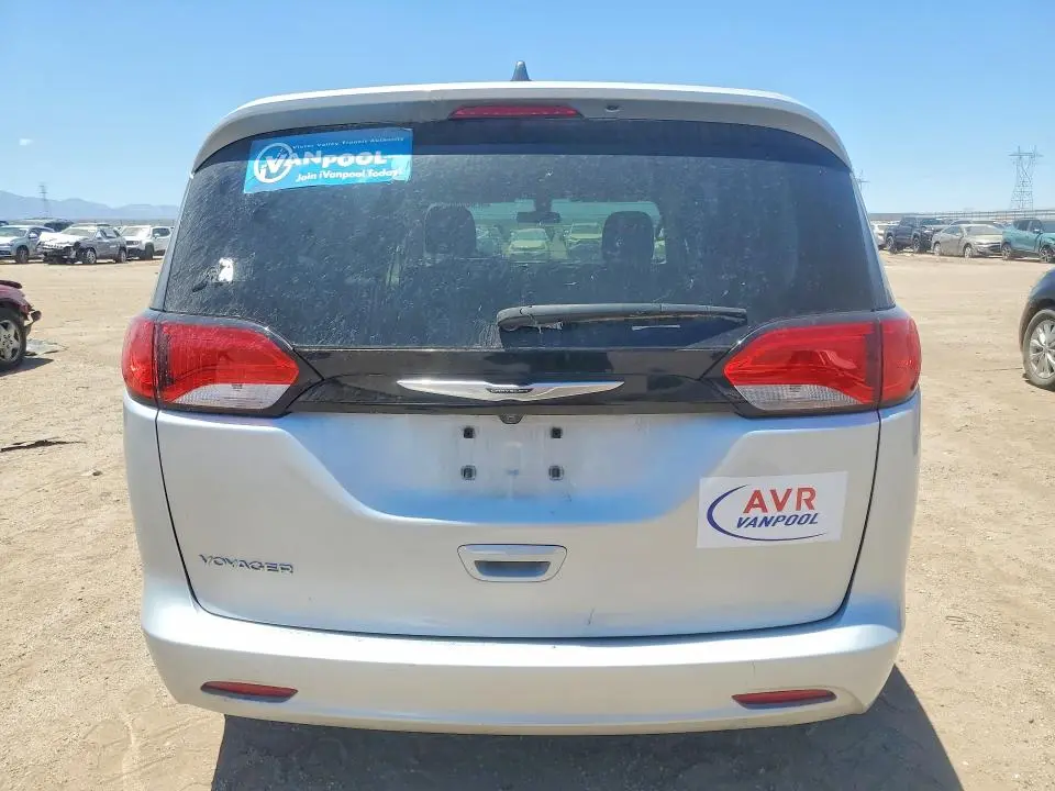 2022 CHRYSLER VOYAGER LX  