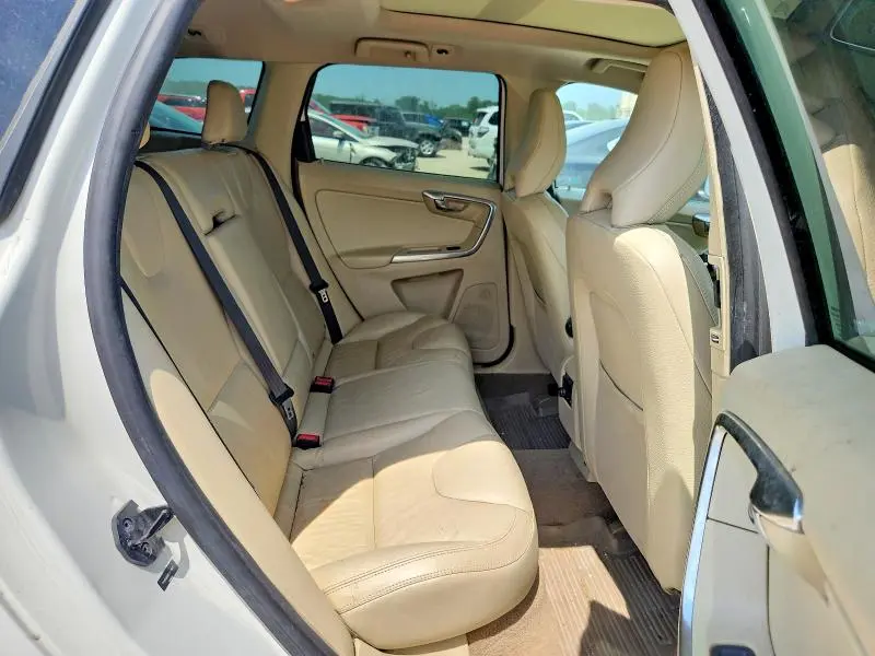 2013 VOLVO XC60 3.2  
