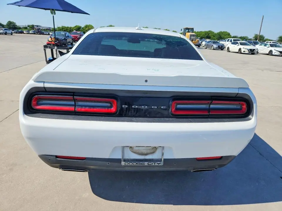 2019 DODGE CHALLENGER SXT  
