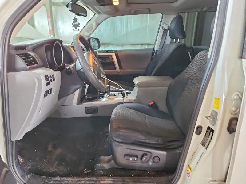 2010 TOYOTA 4RUNNER SR5  