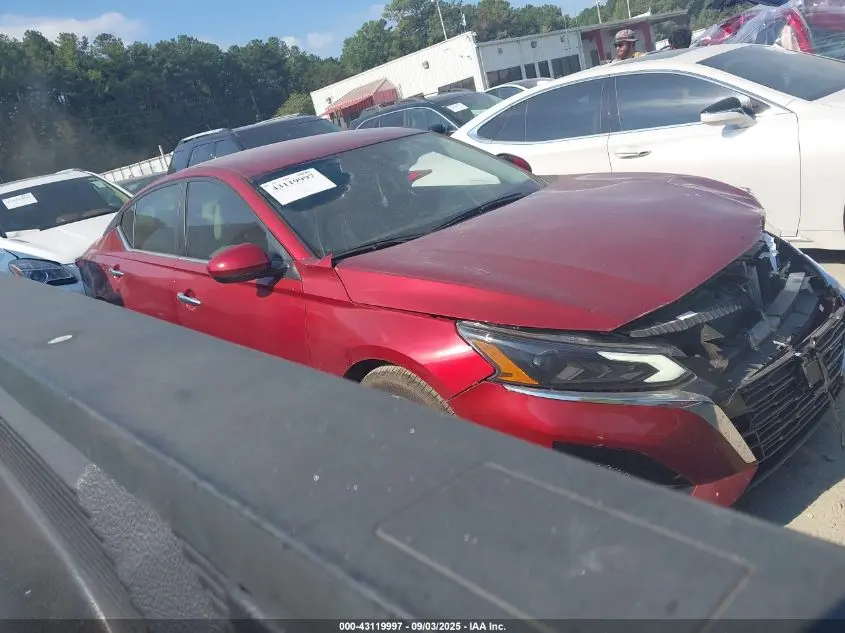 2023 NISSAN ALTIMA SV FWD