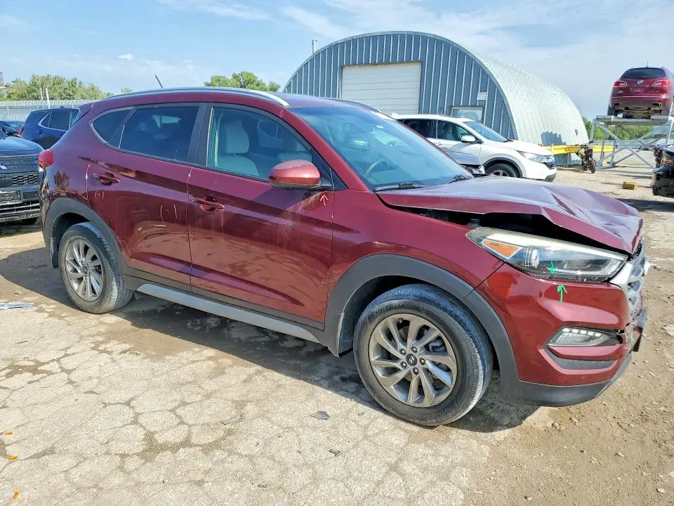 2017 HYUNDAI TUCSON SE  